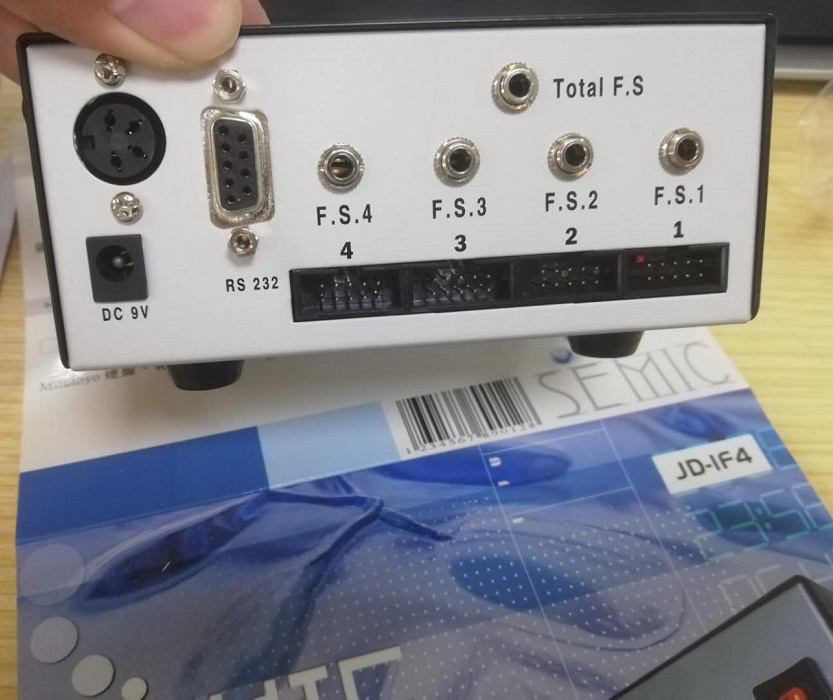SEMIC JD-IF4四孔盒